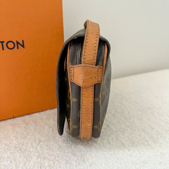 Authentic Louis Vuitton Saint Germain 24 Monogram Crossbody Bag 882 - Picture 5 of 12